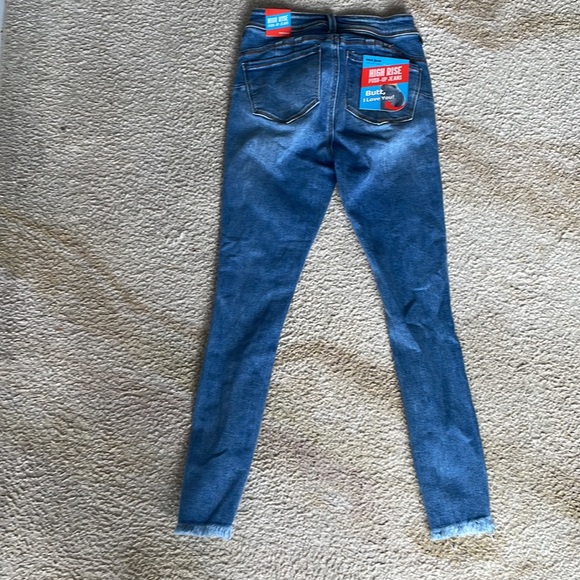 Blue jeans stretch - Picture 3 of 4